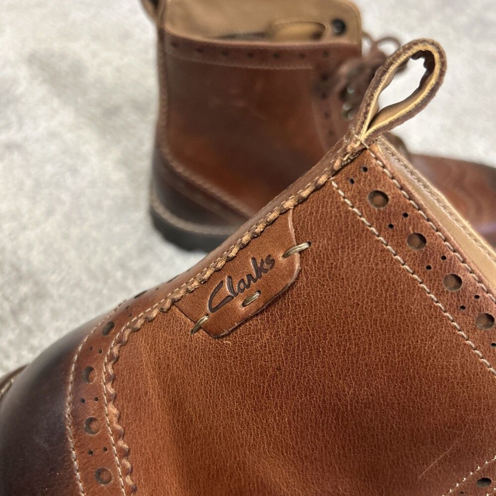 Clarks Montacute Lord Brogue Style Chukka Boots Mens 9.5 Leather Brown Wingtip - Picture 4 of 12